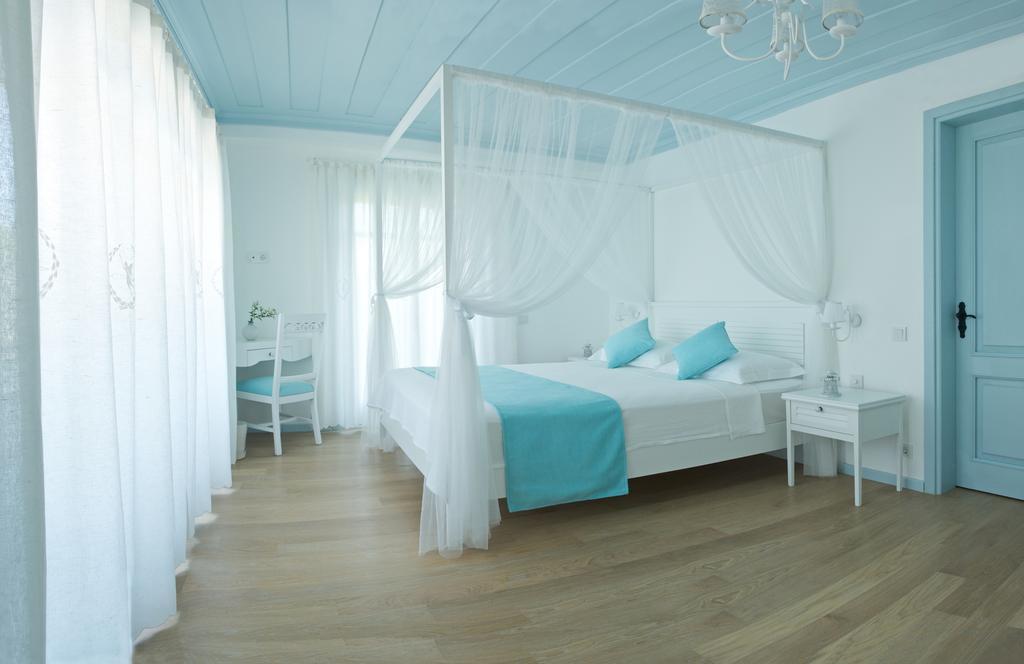 โรงแรมอลูรา บูติค อาเลอเจอติ ภายนอก รูปภาพ